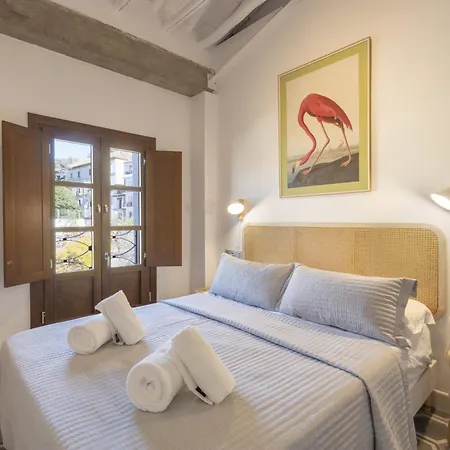 Marvelous 7 Min Cathedral+ Free Parking Daire
