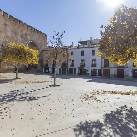 Marvelous 7 Min Cathedral+ Free Parking Daire